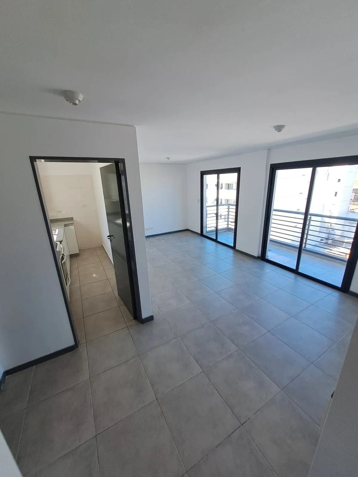 ALQUILO DPTO 1 DORMITORIO EXTERNO BALCON A/A CALEF - BEDOYA 166 - COFICO