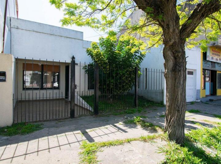 Casa · 113m² · 4 Ambientes · 3 Cocheras