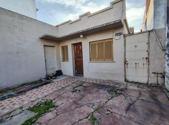 Casa · 4 Ambientes · 1 Cochera
