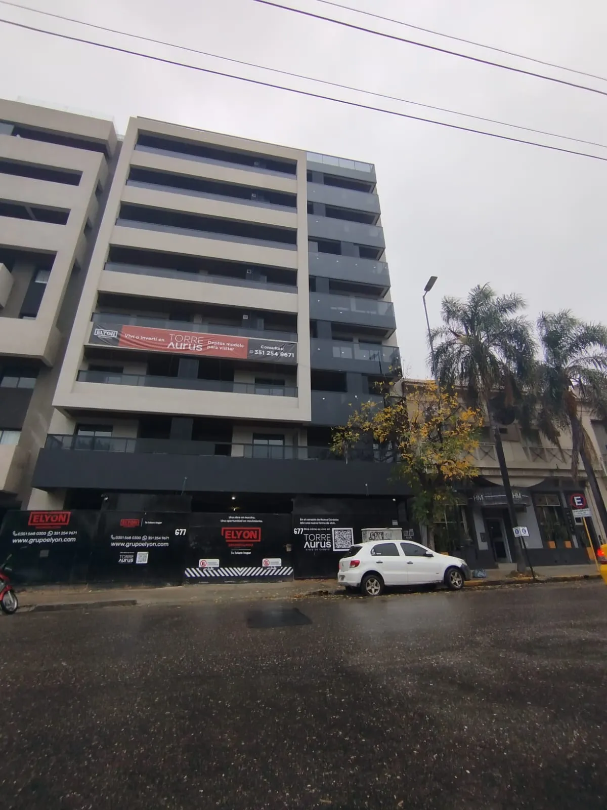 N.CBA: AV V SARSFIELD 677, EXTERNO CON BALCON ,