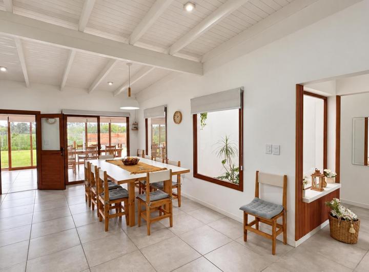 Casa · 135m² · 4 Ambientes · 2 Cocheras