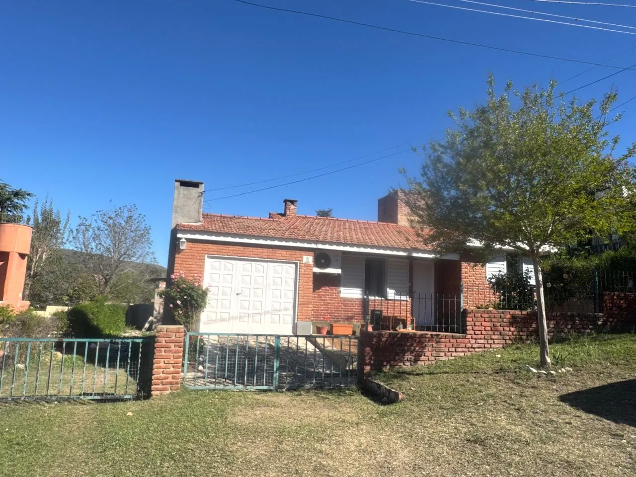 VENTA CASA 3 DORM + DEPTO - SAN ANTONIO DE ARRED.
