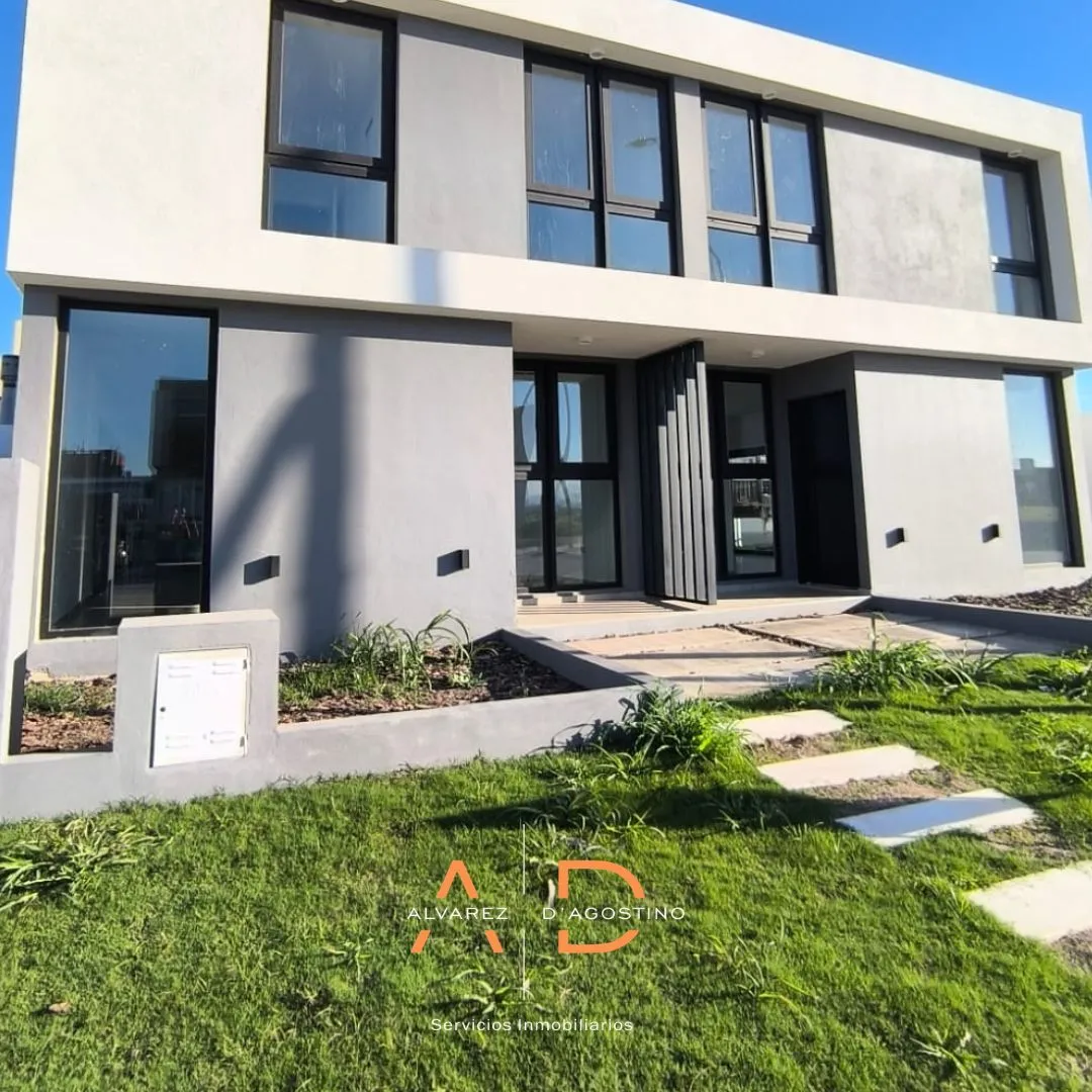 VENTA DUPLEX 3 DORMITORIOS, QUEBRADAS DE MANANTIALES