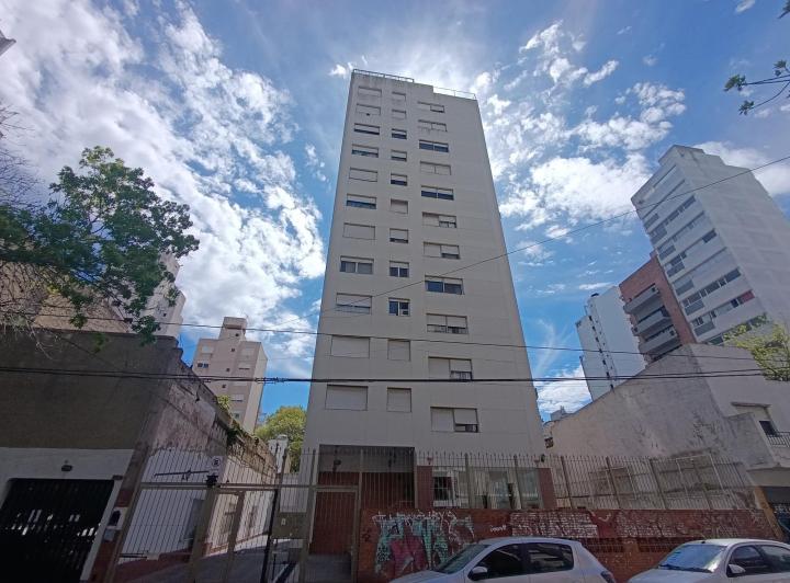Departamento · 40m² · 2 Ambientes · 1 Cochera