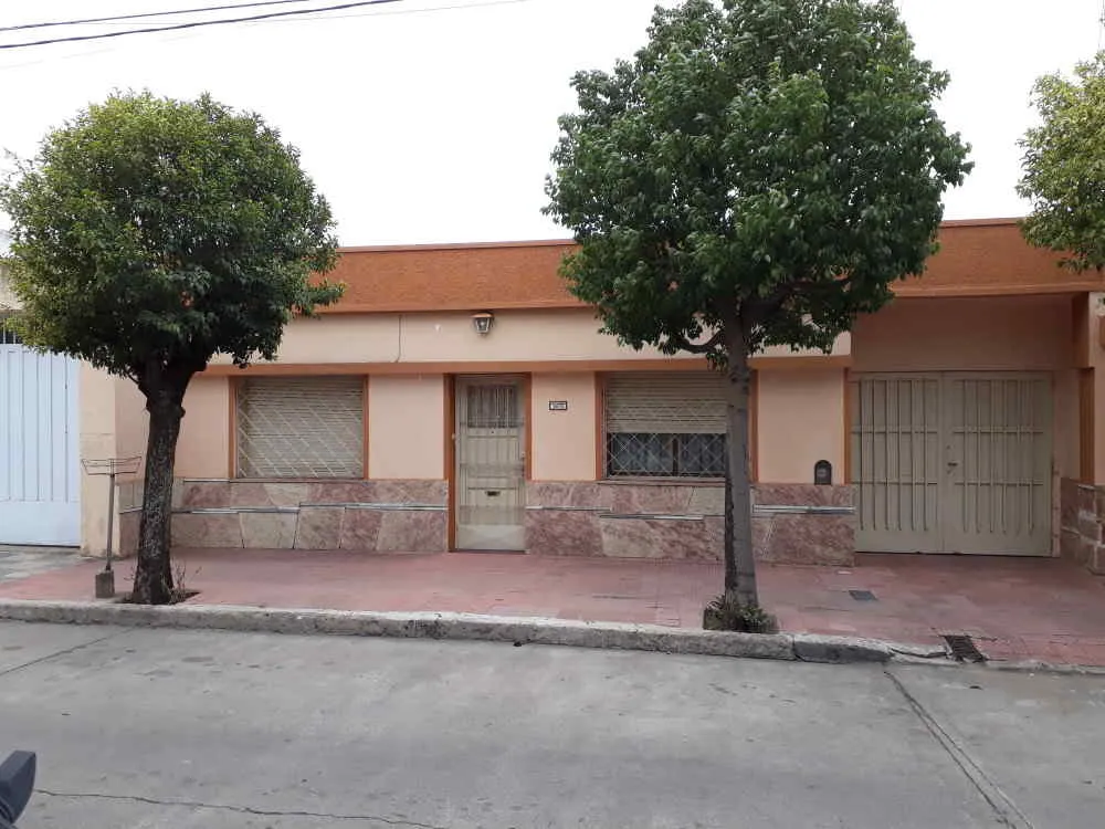 Copia de LOS NARANJOS!!! CASA EN VENTA, APTO CREDITO!!! TRES DORMITORIOS