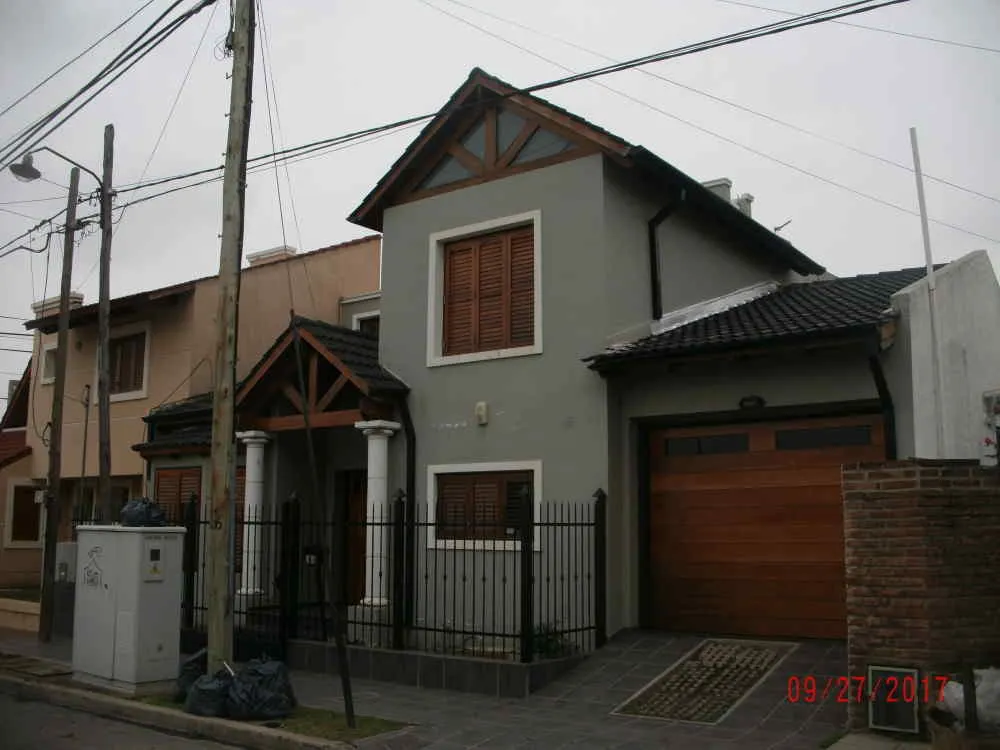 Copia de LOS PLATANOS!!! CASA EN VENTA, APTO CREDITO!!! TRES DORMITORIOS