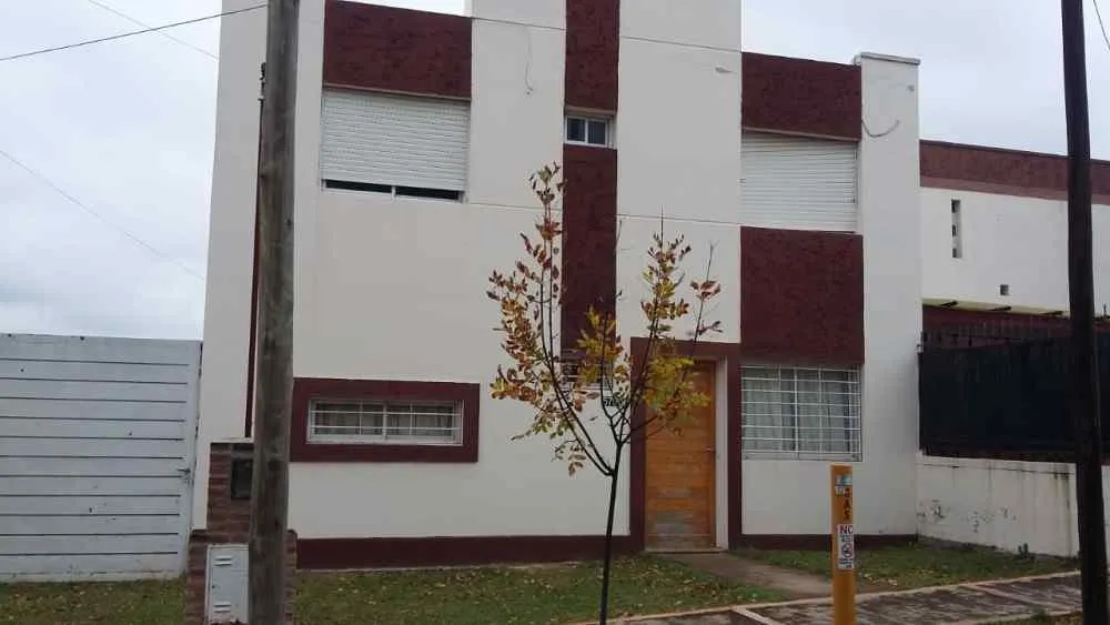 Copia de LOMAS DEL CHATEAU!!! EXCELENTE DUPLEX CON ESCRITURA
