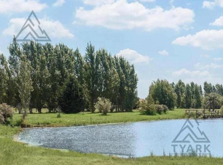 Terreno · 701m²