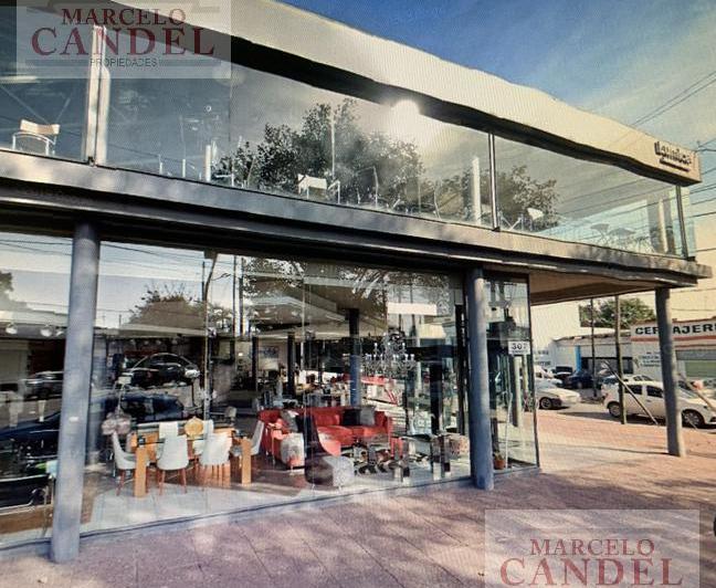 Local comercial · 850m²