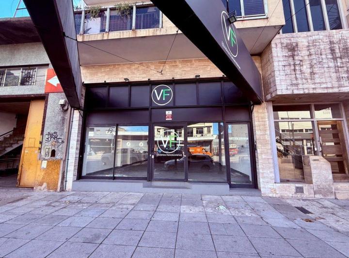 Local comercial · 149m²