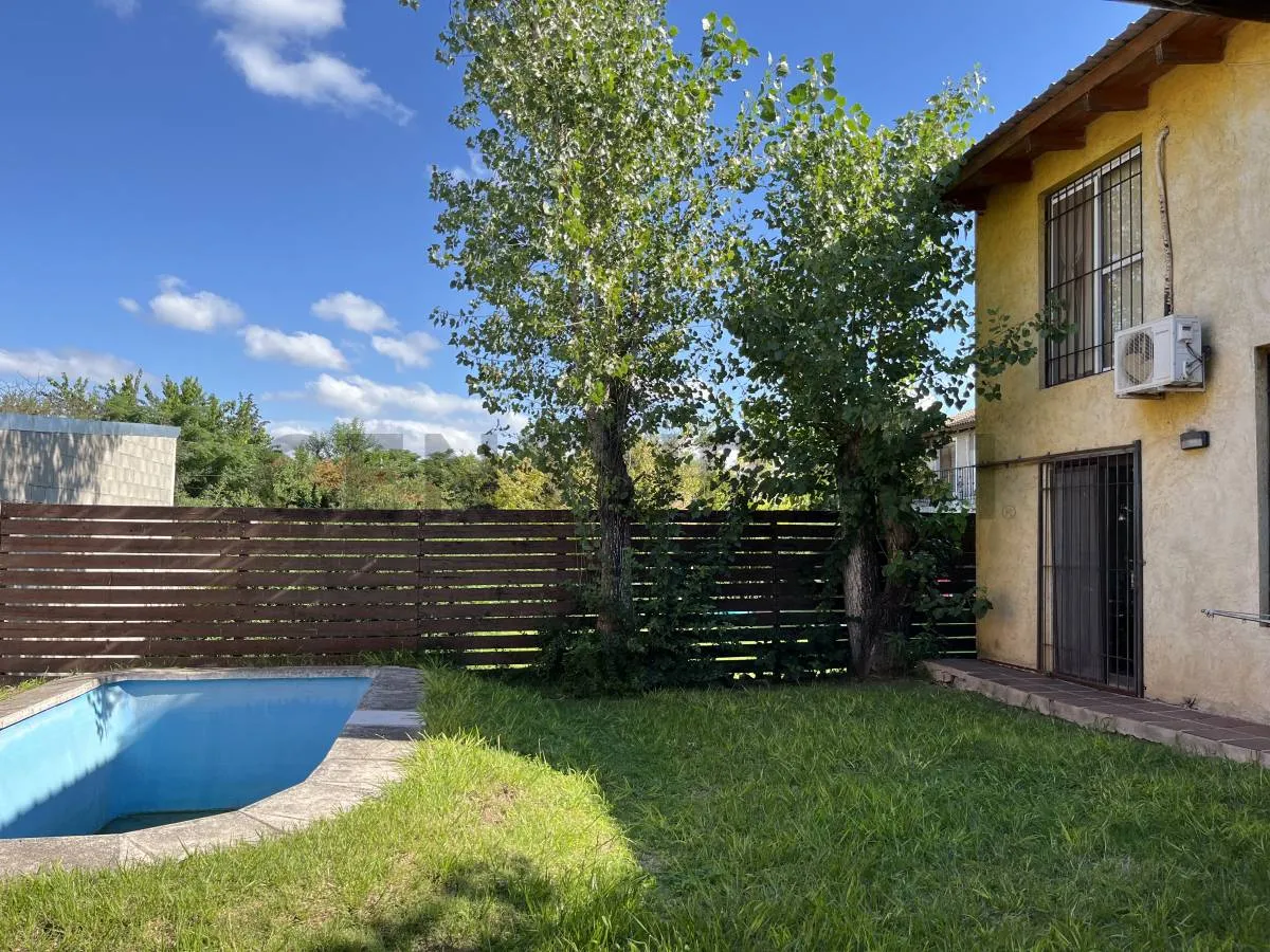Venta casa 3 dormitorios, Unquillo