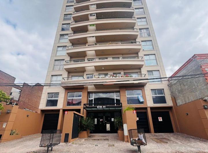 Departamento · 2m² · 3 Ambientes · 1 Cochera