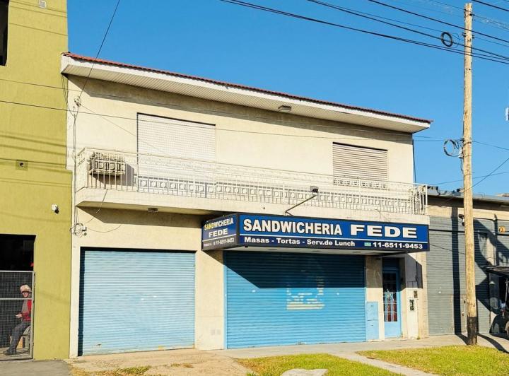 Local comercial · 320m² · 2 Cocheras
