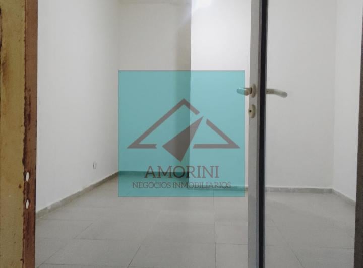 Local comercial · 32m²