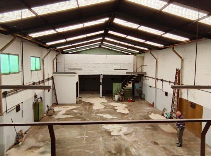 Depósito · 420m² · 6 Ambientes