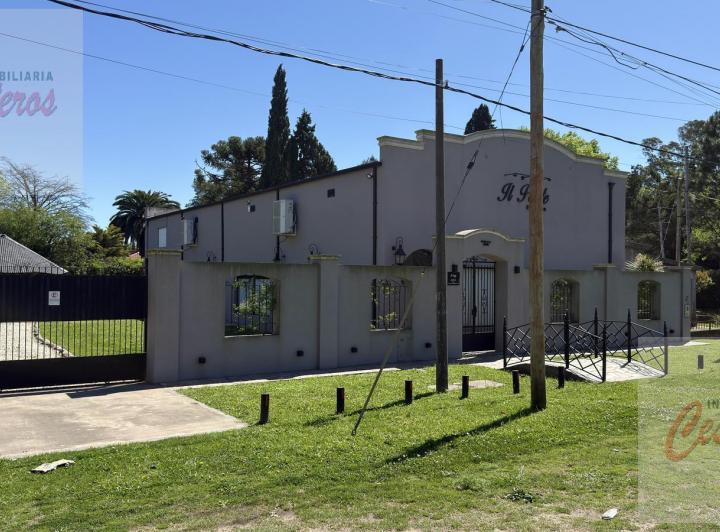 Edificio · 192m²