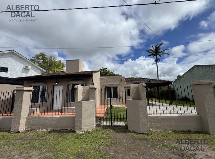 Casa · 115m² · 4 Ambientes · 2 Cocheras
