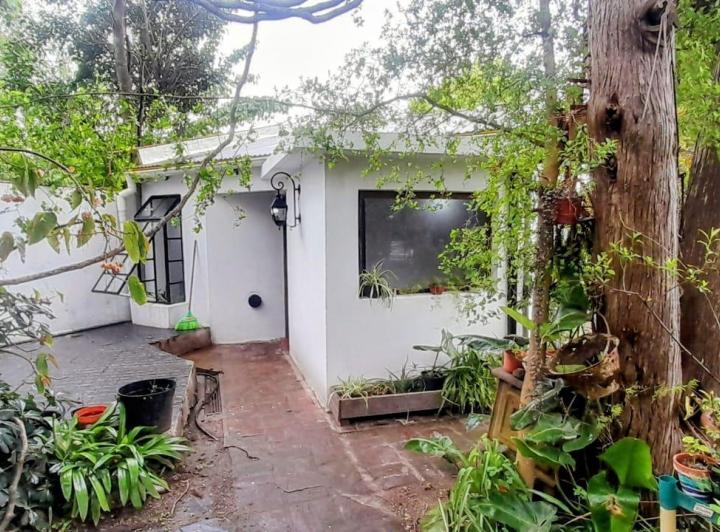 Casa · 50m² · 2 Ambientes · 2 Cocheras
