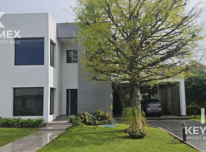 Casa · 190m² · 4 Ambientes · 1 Cochera