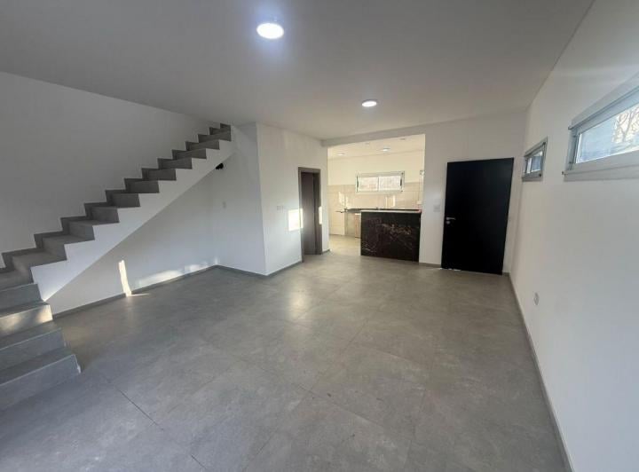 Casa · 105m² · 3 Ambientes · 1 Cochera