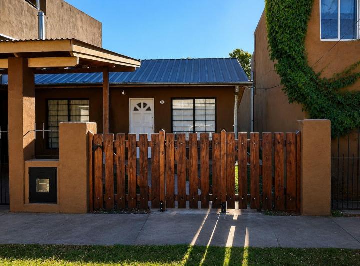 Casa · 60m² · 4 Ambientes · 1 Cochera
