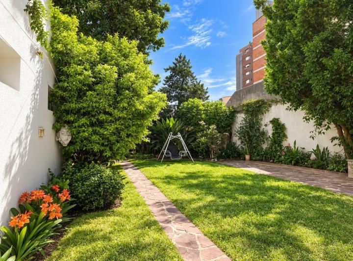 Casa · 150m² · 6 Ambientes · 1 Cochera