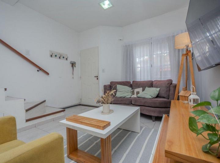 Casa · 80m² · 3 Ambientes · 1 Cochera