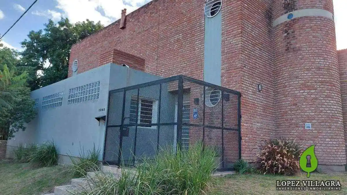 Casa en Venta mejor zona de B° Urca – 4 Dor. Pileta.  -Zona norte Córdoba –