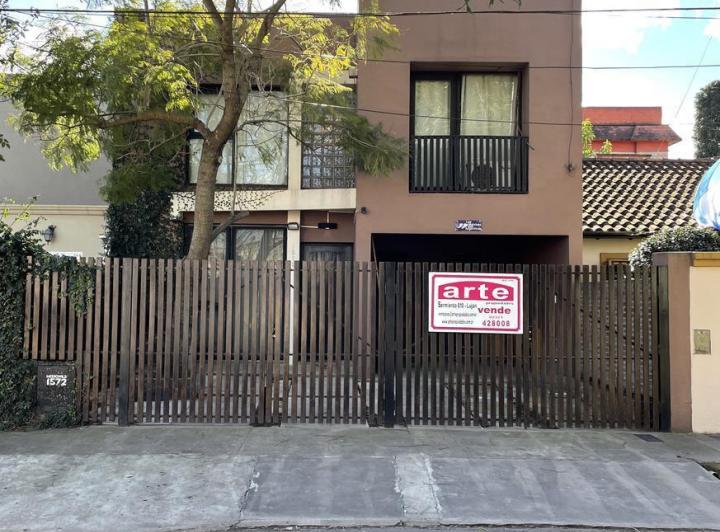 Casa · 116m² · 4 Ambientes · 1 Cochera