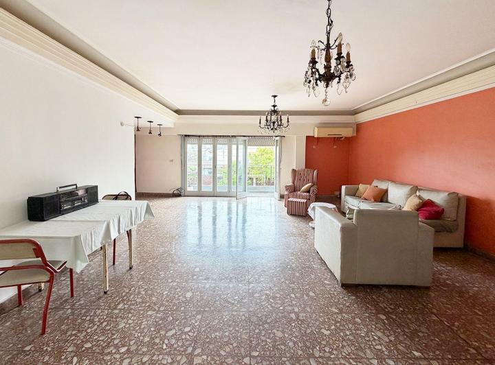 PH · 196m² · 4 Ambientes · 1 Cochera