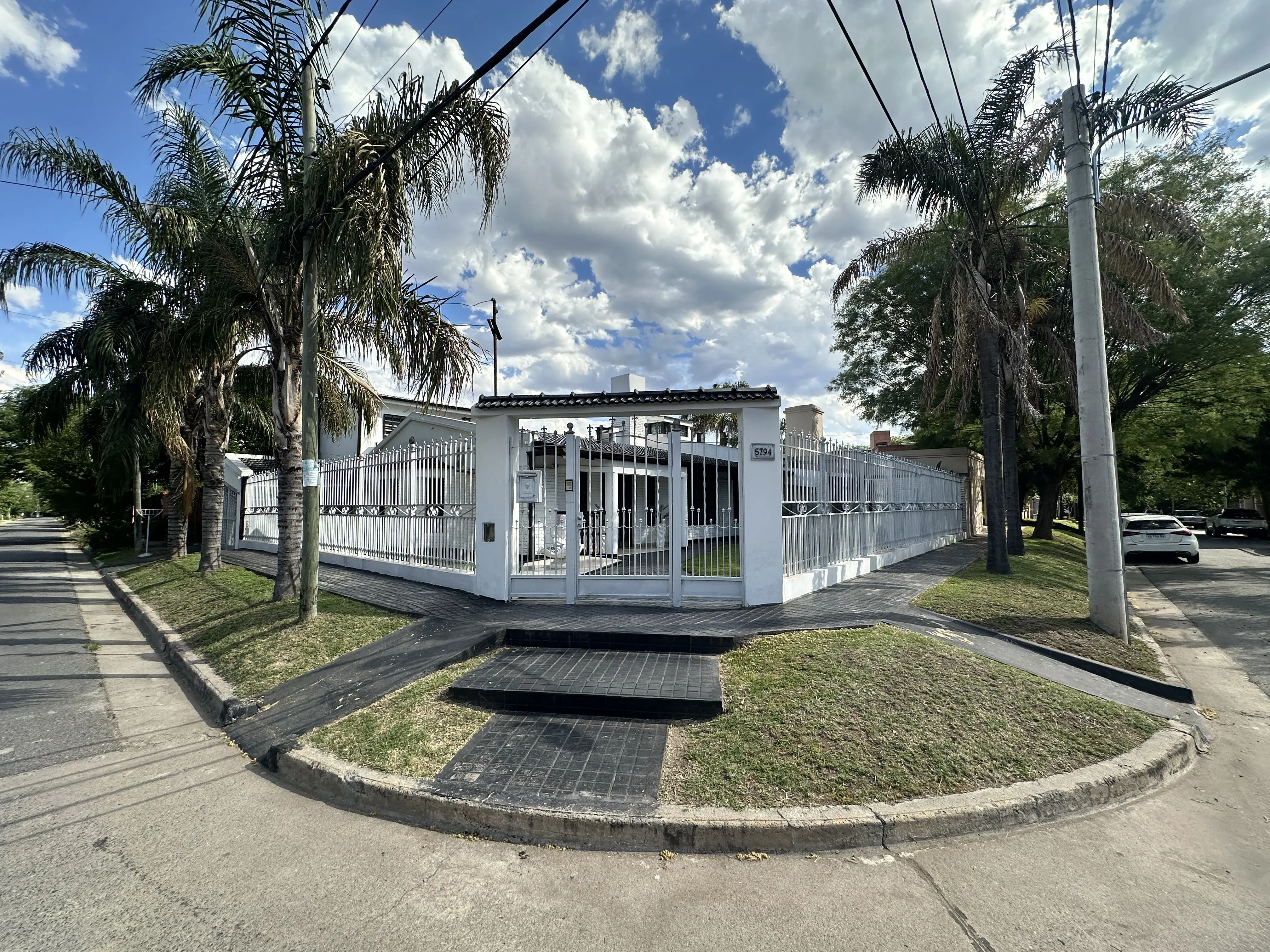 CASA EN VENTA VILLA BELGRANO IDEAL OFICINAS O CONSULTORIOS 3 DORMITORIOS