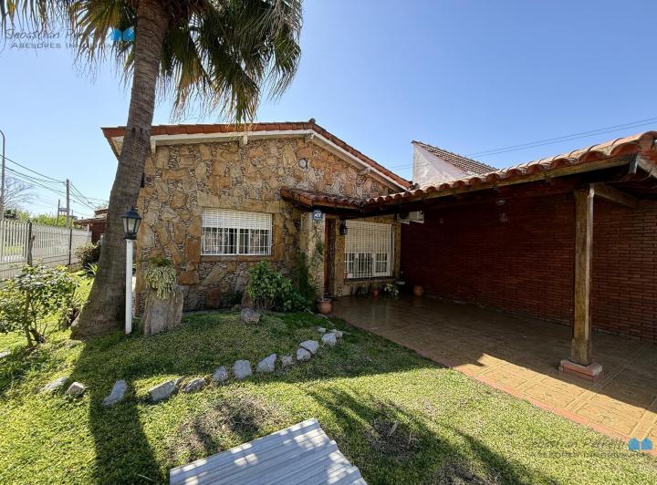Casa · 178m² · 4 Ambientes · 3 Cocheras