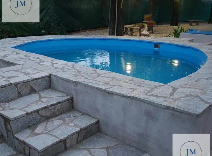 Casa · 200m² · 5 Ambientes · 1 Cochera