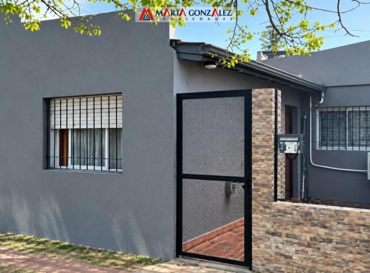 Casa · 113m² · 4 Ambientes · 2 Cocheras