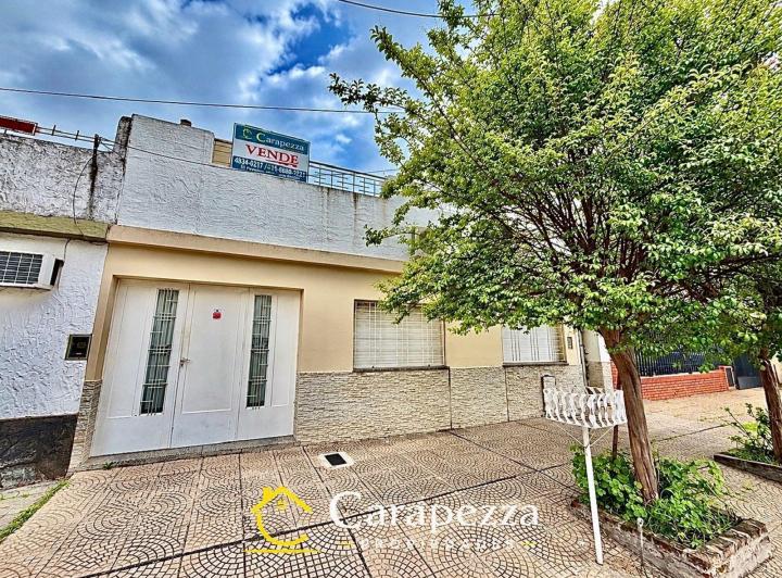 Casa · 94m² · 3 Ambientes · 1 Cochera