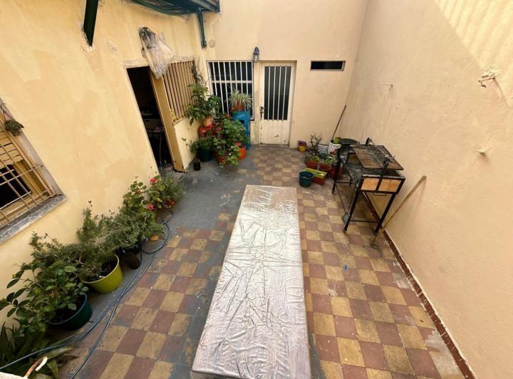 Casa · 100m² · 6 Ambientes · 2 Cocheras