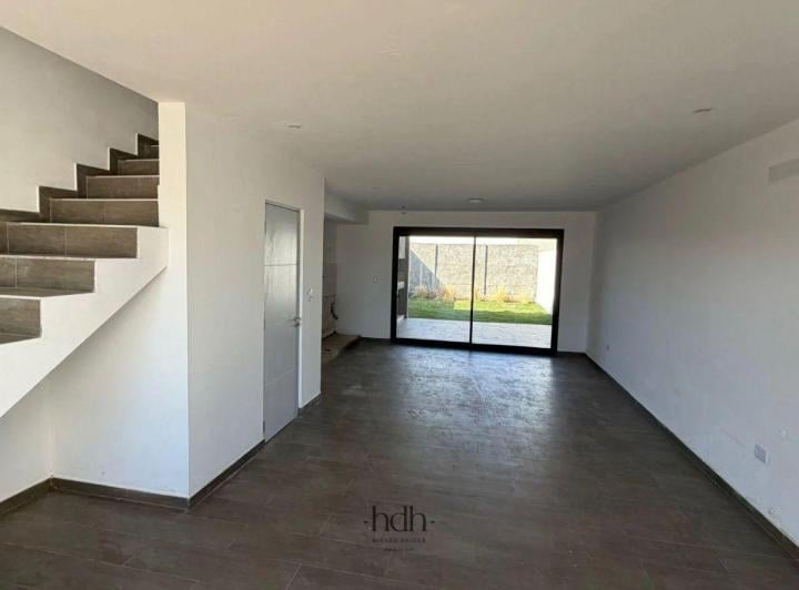 Casa · 125m² · 5 Ambientes · 1 Cochera