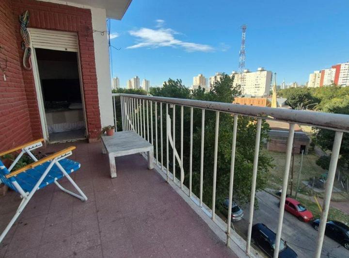 Departamento · 80m² · 4 Ambientes · 1 Cochera