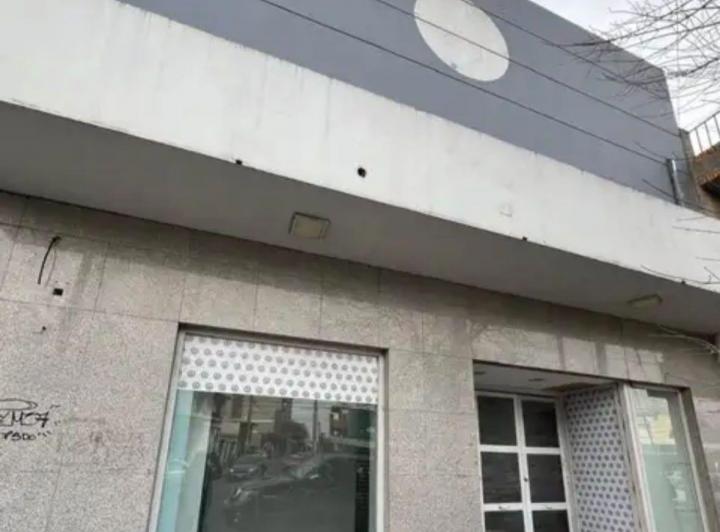 Local comercial · 460m²