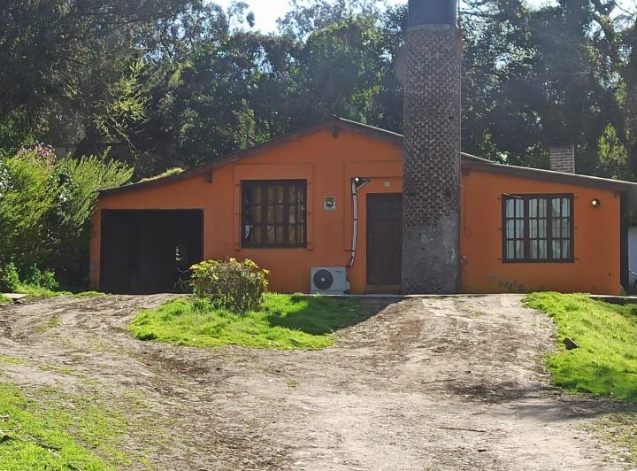 Casa · 100m² · 2 Dormitorios · 1 Cochera
