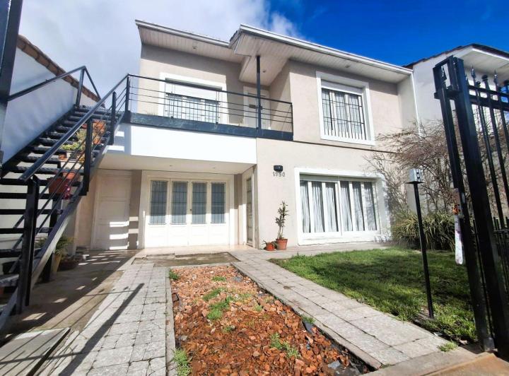 Casa · 197m² · 4 Ambientes · 1 Cochera