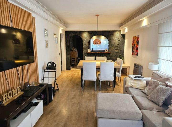 Casa · 125m² · 3 Ambientes · 2 Cocheras