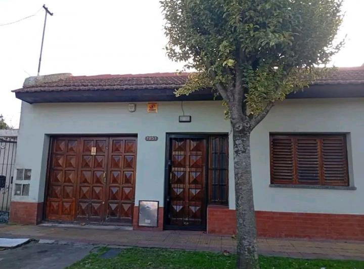Casa · 39m² · 3 Ambientes · 1 Cochera