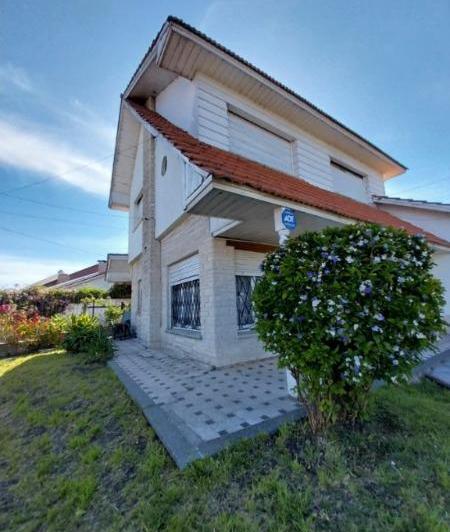 Casa · 120m² · 5 Ambientes · 1 Cochera
