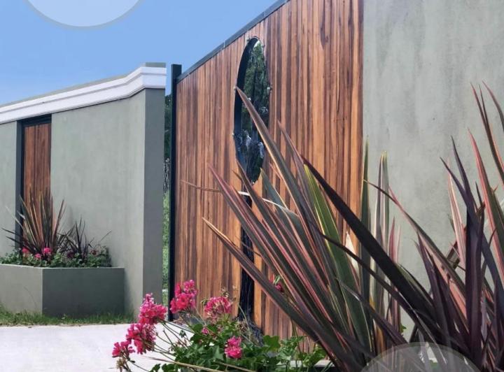 Terreno · 858m²
