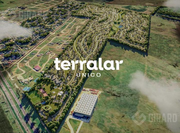 Terreno · 718m²