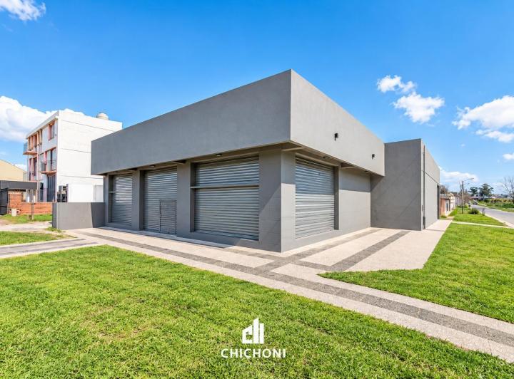 Local comercial · 150m² · 2 Ambientes · 1 Cochera