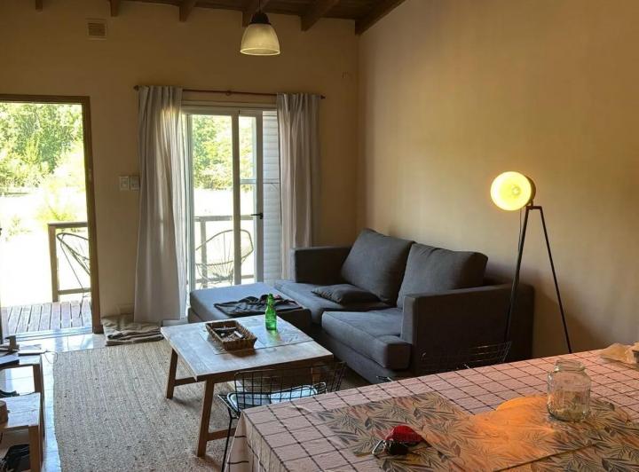Casa · 80m² · 4 Ambientes · 4 Cocheras