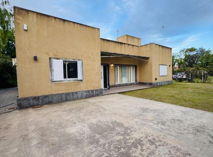 Quinta vacacional · 1m² · 5 Ambientes · 1 Cochera