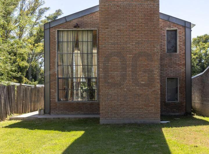 Casa · 81m² · 2 Ambientes
